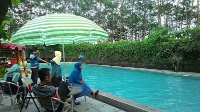 Photos of Damar Mas