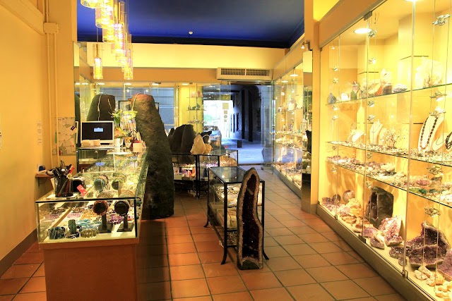 Vives de la Cortada, Minerales, Joyería e Inciensos