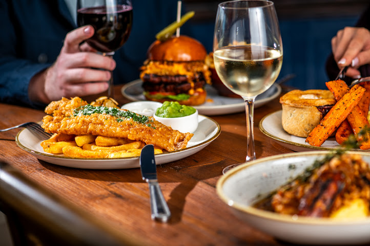 The White Swan by null