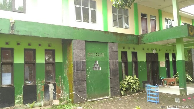 Madrasah Aliyah Disamakan Persatuan Ummat Islam (PUI) Kota Bogor, Author: Adi Setiya