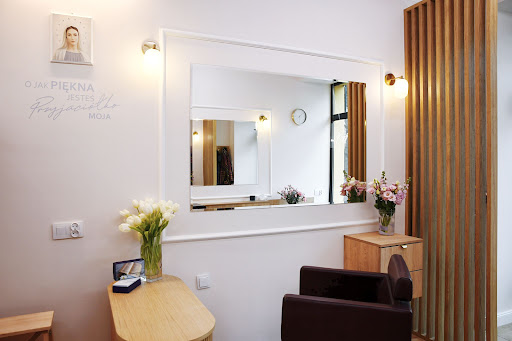 u Przyjaciółki FRYZJER Justyna Pawelec