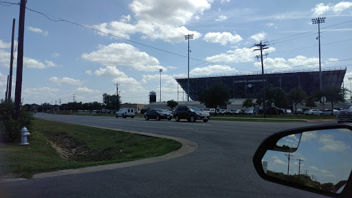 Leander High School - Visual