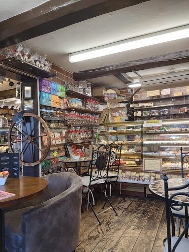 Mr Thom's - Visual