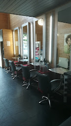 Photo n°3 de Les Cheveux d'ELi' à Saint-Ouën-des-Toits (Salon de coiffure)