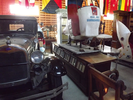 Wickford Antique Est Liquidators - Thumbnail