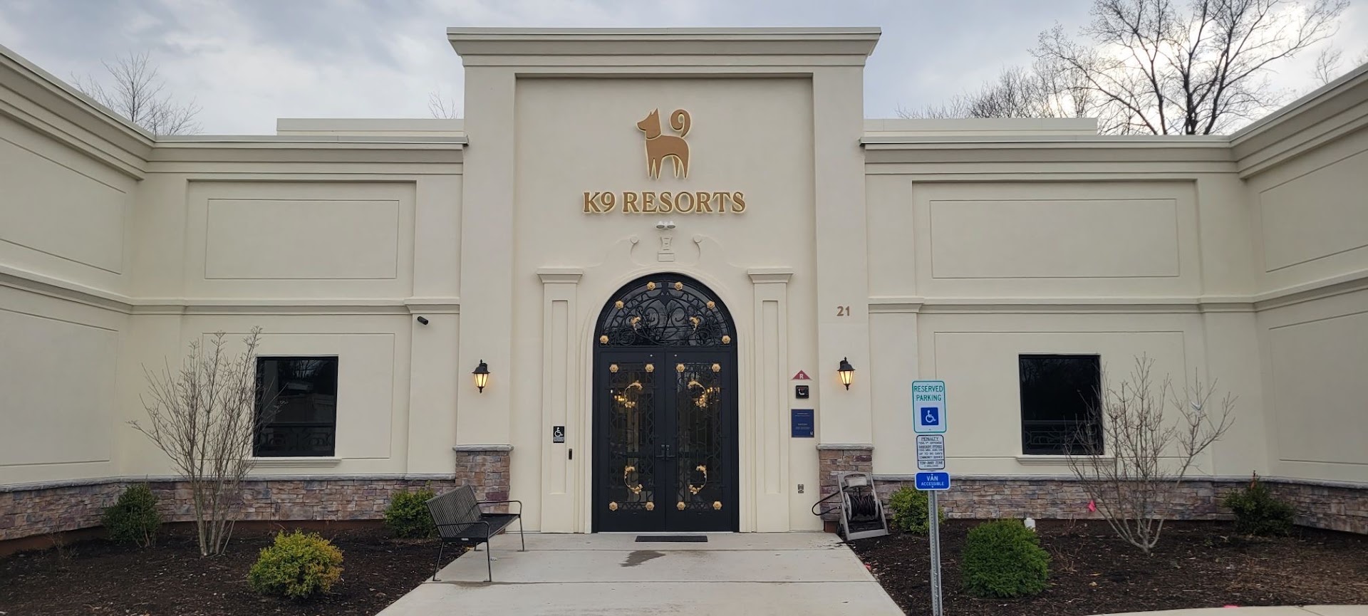 K9 Resorts Luxury Pet Hotel Roxbury