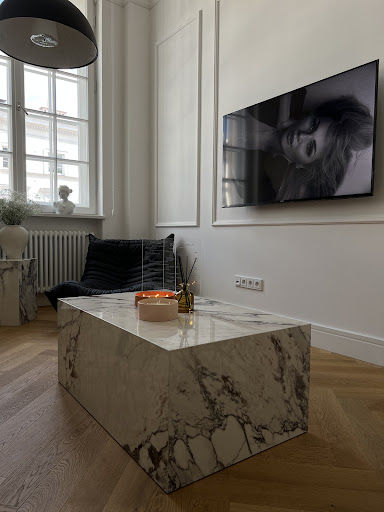 Daria Kasperska Medycyna Estetyczna, Modelowanie ust, Kwas Hialuronowy, Radiofrekwencja, Morpheus8, Wolumetria twarzy