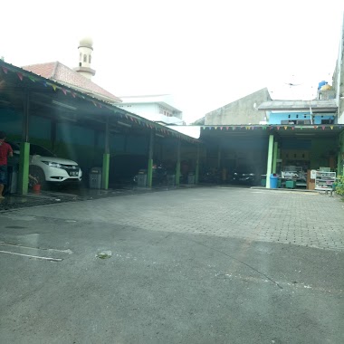 Abank Car Wash Tebet, Author: Hadirat Syukur Lombu