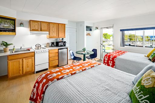 Seascape Motel & Cottages - Thumbnail