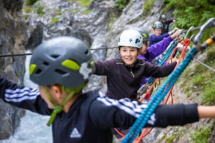 Photo n°18 de Instinct Vertical Escalade et Canyon à Réotier (Centre de sports d'aventure)