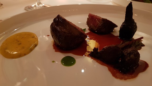 Oro Restaurant