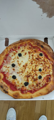Photo 4 - Distributeur de pizza Eric Dusart