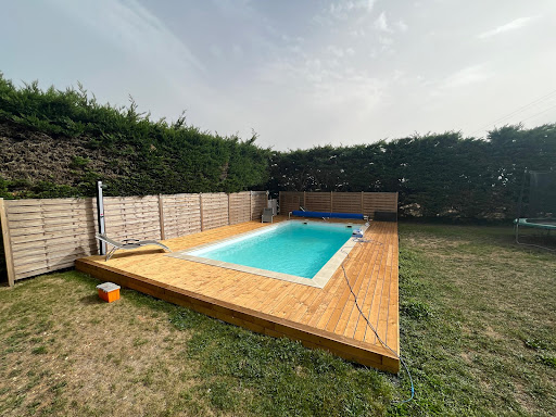 Photo de 100% Piscines La Rochelle à Tesson (17460)