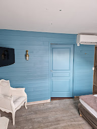 Photo n°12 de Rouge et Vert à Les Portes-en-Ré (Peintre en bâtiment)