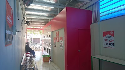 Photos of LAUNDROMAT Express Coin Laundry