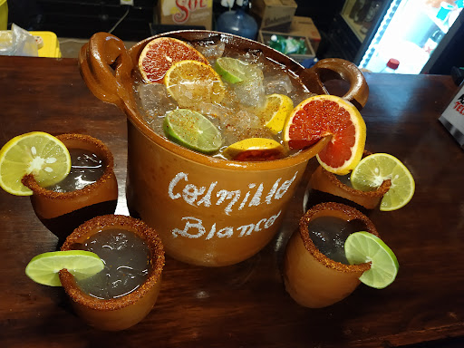 Colmillo Blanco Bar - Visual