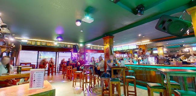https://www.facebook.com/legendsbaralbufeira/