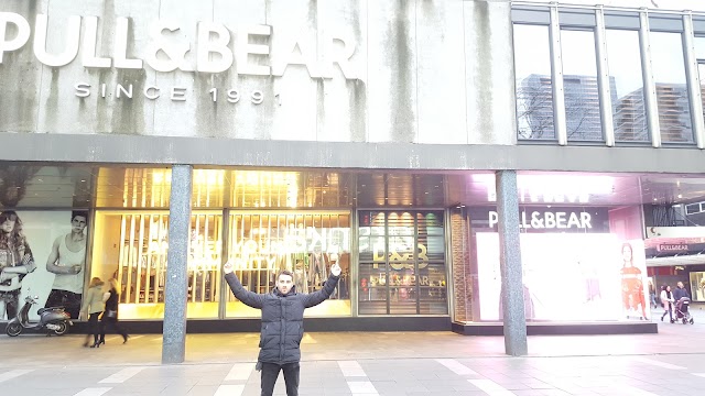 Pull & Bear