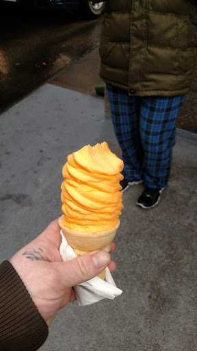 J B Twisters Ice Cream & Things - Thumbnail