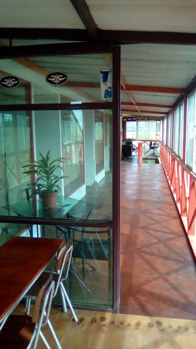 Photos of CASANALU "Estaciones de Negocios"