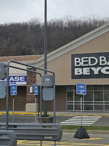 Candlewood Lake Plaza - Thumbnail