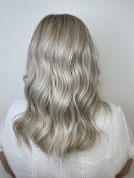 Photo n°18 de MADAME ´ A | beauty Hair à Sorgues (Esthéticien)