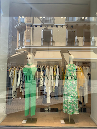 Photo n°11 de Tara Jarmon Cannes à Cannes (Maison de couture)