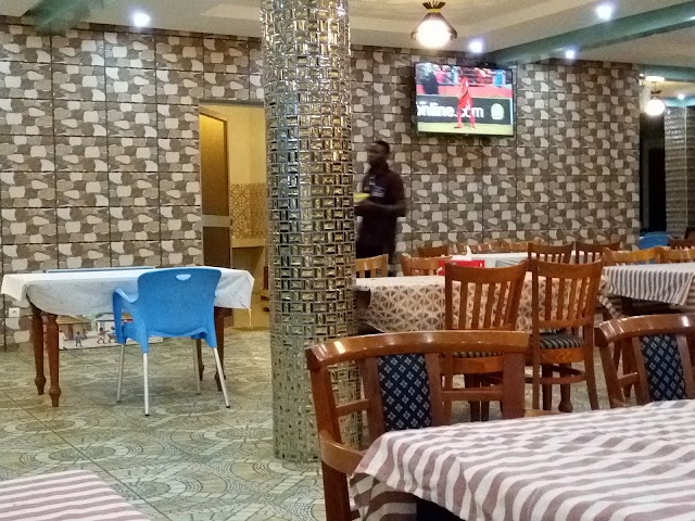 La Maree Chez Adji