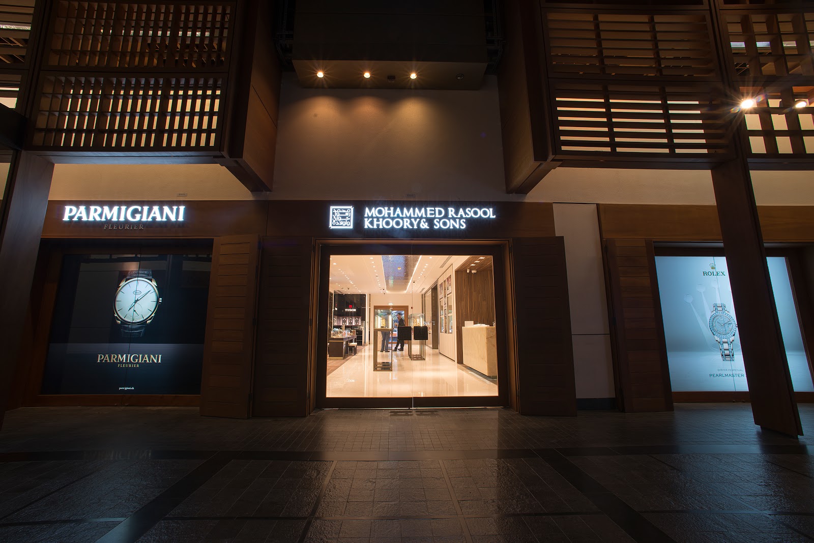 The Watchly International - صورة 2