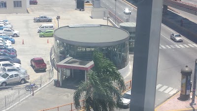 Photos of Estaci&oacute;n Pedro Mir, L2