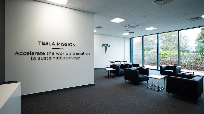 Tesla Centre Cambridge photo 3