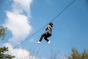 Photo n°10 de France Aventures Saint Etienne - Parc d'accrobranche à Saint-Jean-Bonnefonds (Village de vacances)