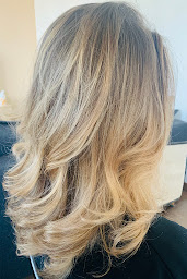 Photo n°17 de Weini’s coiffure à Paris (Salon de coiffure)