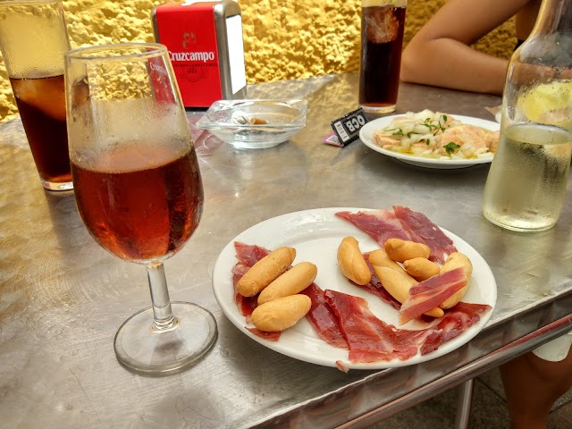 Bodega El Castillito