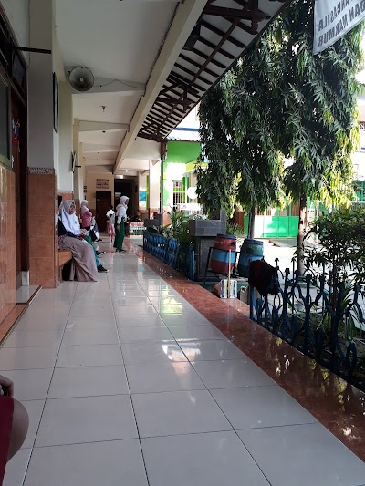 Photos of School SMP Muhammadiyah 1 Surakarta