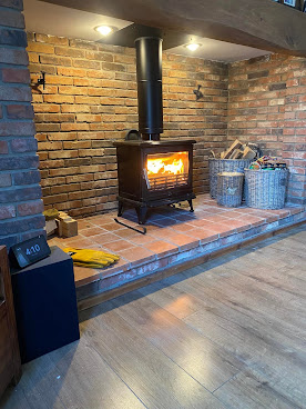 Hearth & Homes by null