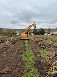 Photo n°5 de actiloc tp à Saint-Même-les-Carrières (Société de travaux publics)
