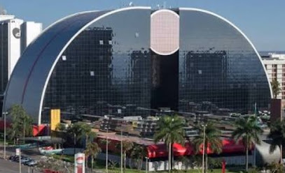 Clínica Uniderm | Dermatologista, Rejuvenescimento Facial e Tratamentos Capilares