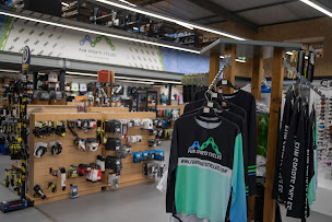 Photo n°21 de Fun Sports Cycles - Vélos Electriques & Musculaires - Neuf/Occasion à Carcassonne (Magasin de vélos d'occasion)