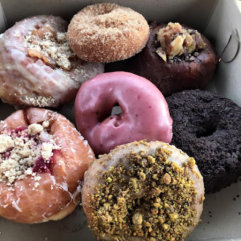 The Cinnamon Snail by null