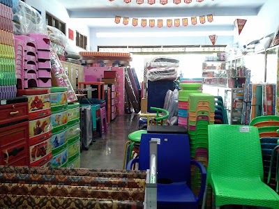 Photos of UD Chandra Wijaya since 1986. Everyday Discount. Houseware, Kitchenware, Furniture, Stationery.