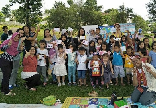 Klinik Pelangi, Author: Klinik Pelangi