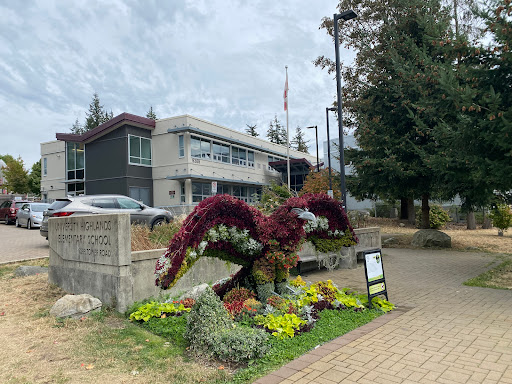 University Highlands Elementary School - Thumbnail