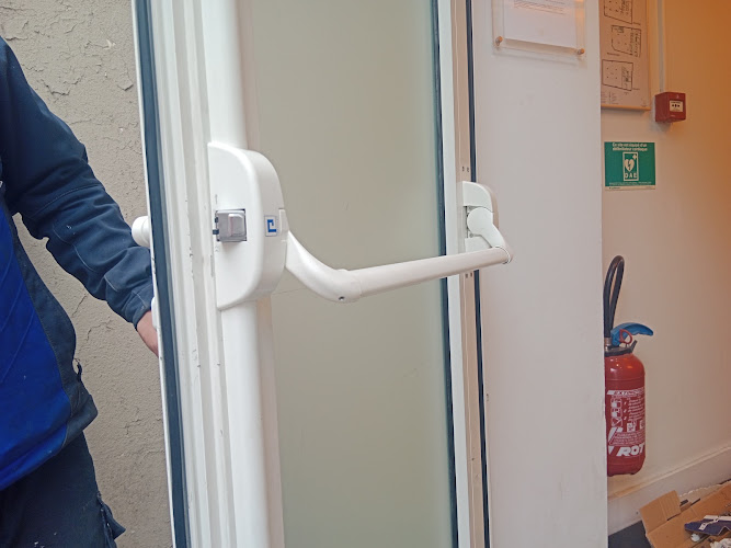 Plombier Global Multitec : Maintenance multitechniques & Travaux en France