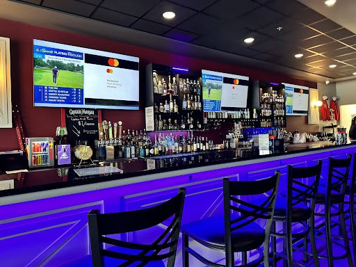 Links and Drinks Indoor Golf Bar - Thumbnail