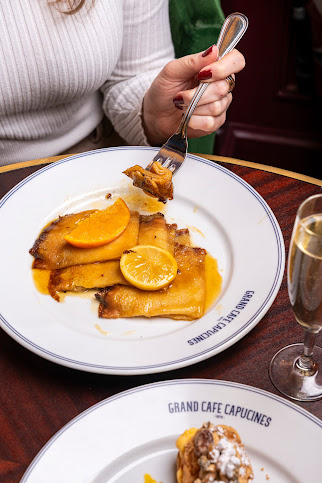 Grand Café Capucines by null