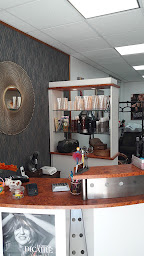 Photo n°16 de Evolutif Coiffure à Brest (Salon de coiffure)