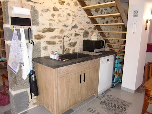 Photo n°14 de Dom'Abrigitte : gîte situé dans le Parc Naturel des Volcans d'Auvergne proche Vulcania à Saint-Ours (Lodge)