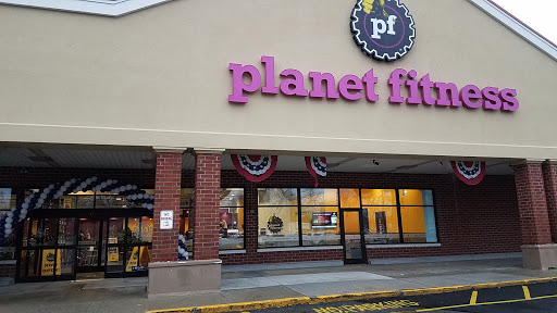Greenlawn Plaza Logo