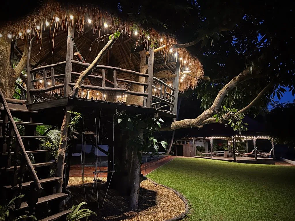 Lao Lake House